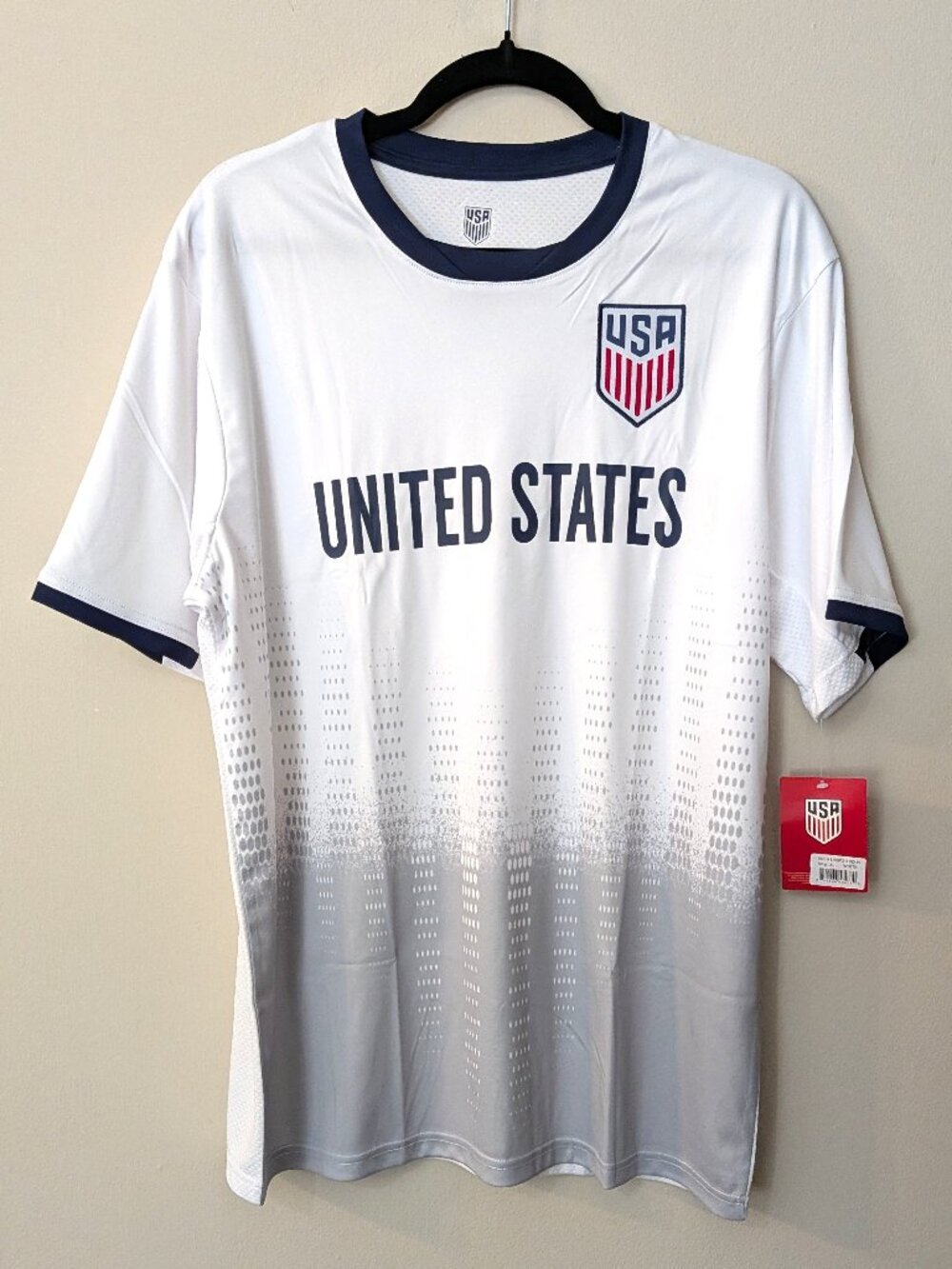 NWT USA Soccer Men's White/Navy “United States” Graphic Performance Shirt – XL